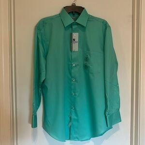 Van-Heusen Long Sleeve Dress Shirt Spearmint sz Lrg 16.5” neck